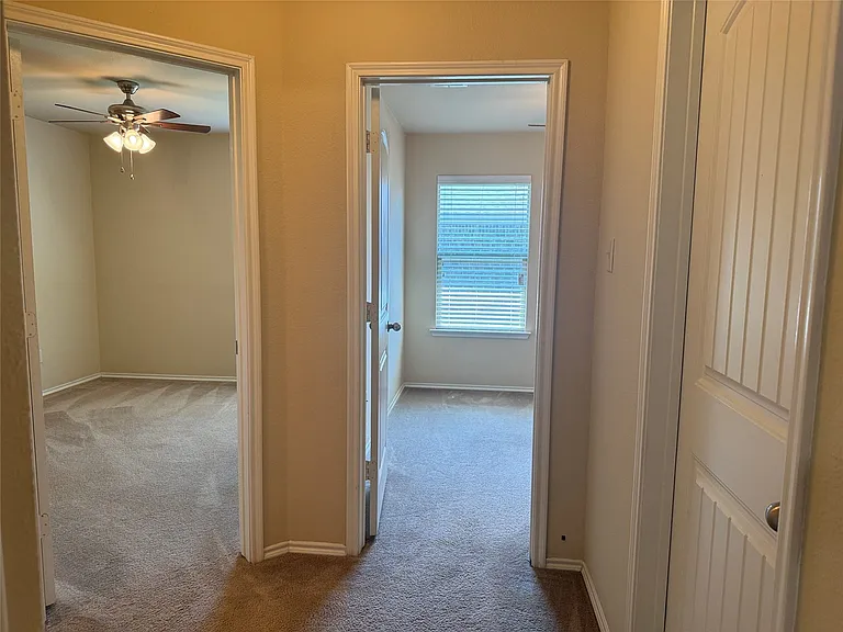 327 Elam Dr — Photo 15