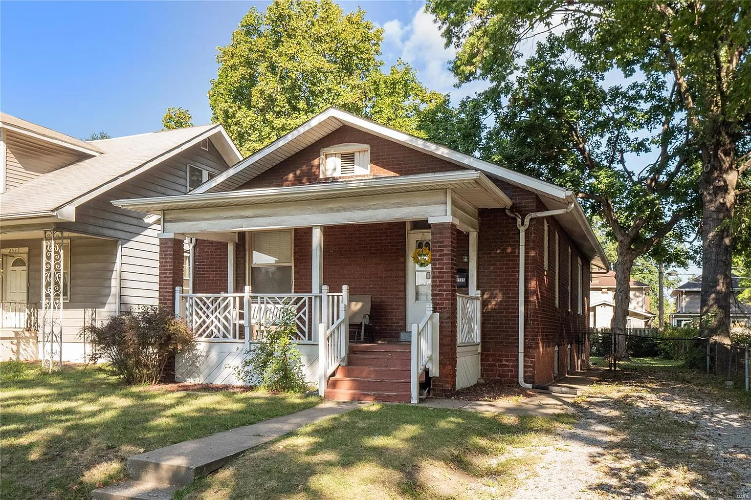 2525 Grand Ave photo 1