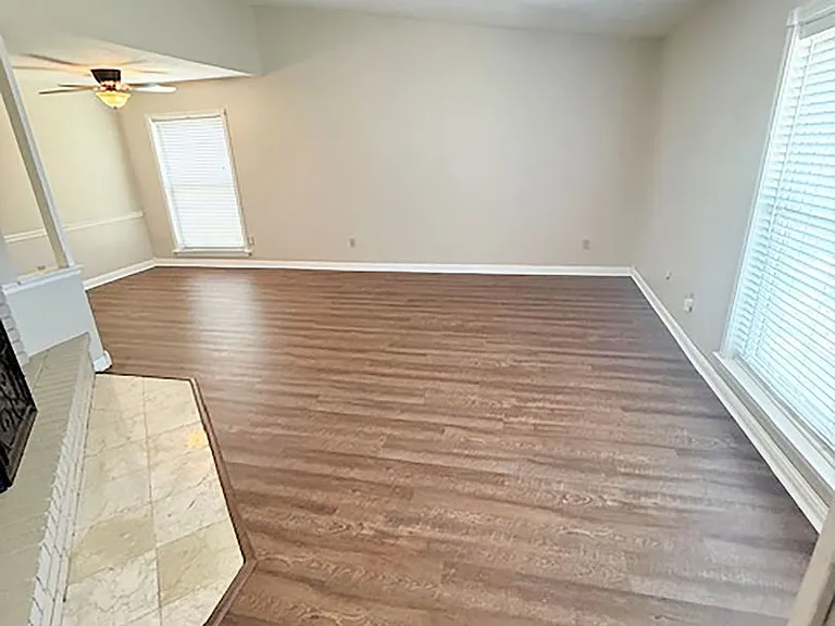 4808 Graham Ct — Photo 10