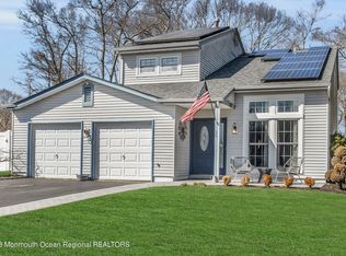 20 Mouse Creek Ct, Howell, NJ
