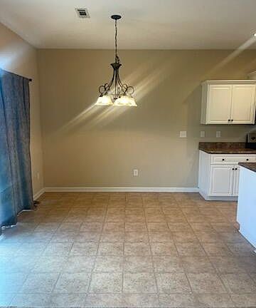 3rd image of 614 Wildhaven Drive