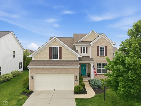 15900 Falcons Fire Dr, Westfield, IN 46074