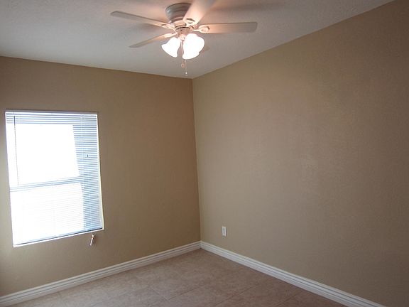 3rd image of 1347 E Monterosa Ave