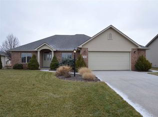 919 Island Brooks Ln, Fort Wayne, IN 46845