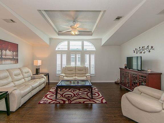 4th image of 615 Misty Breeze St