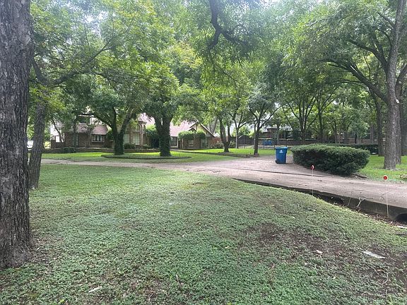 3rd image of 1174 Whispering Oaks Dr