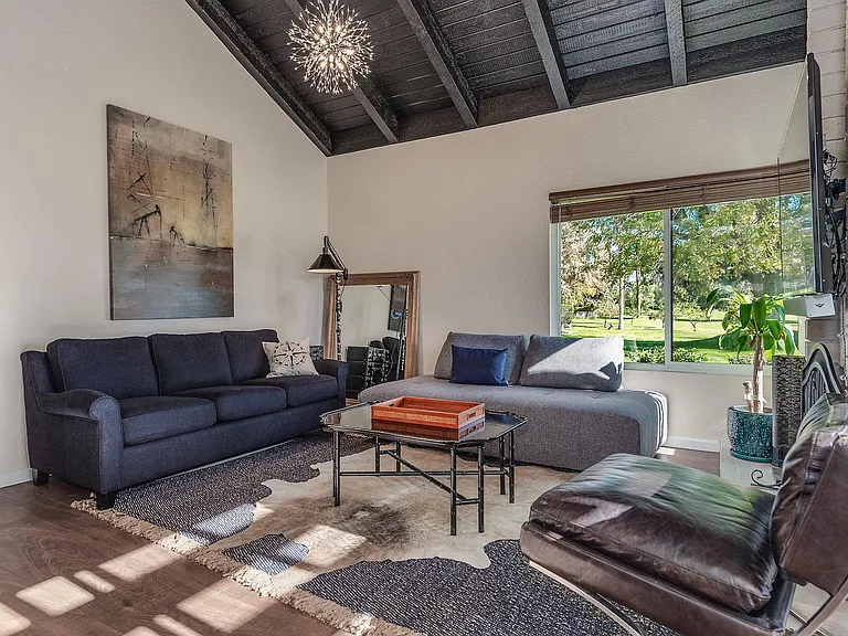 31 Pueblo Vista Dr — Photo 3