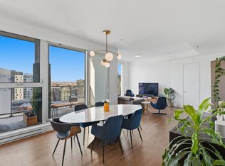 720 Rue St #Penthouse 5204, Montreal, QC H3C 1A1 | MLS #24035496
