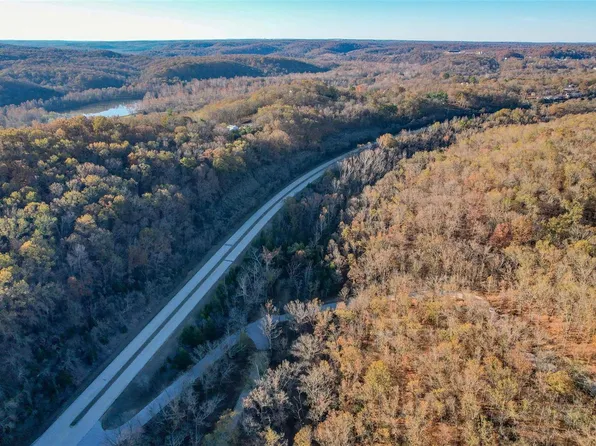 21225 Tranquil Ln, Devils Elbow, MO 65457