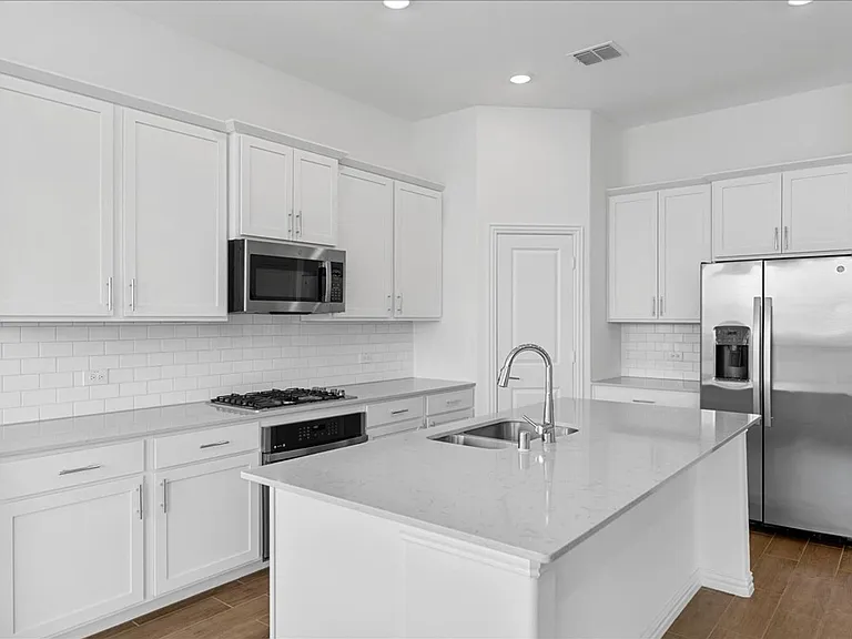 812 Morwenna Rd — Photo 7