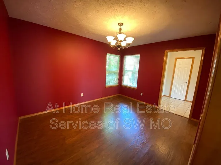 3551 E Woodside St — Photo 13