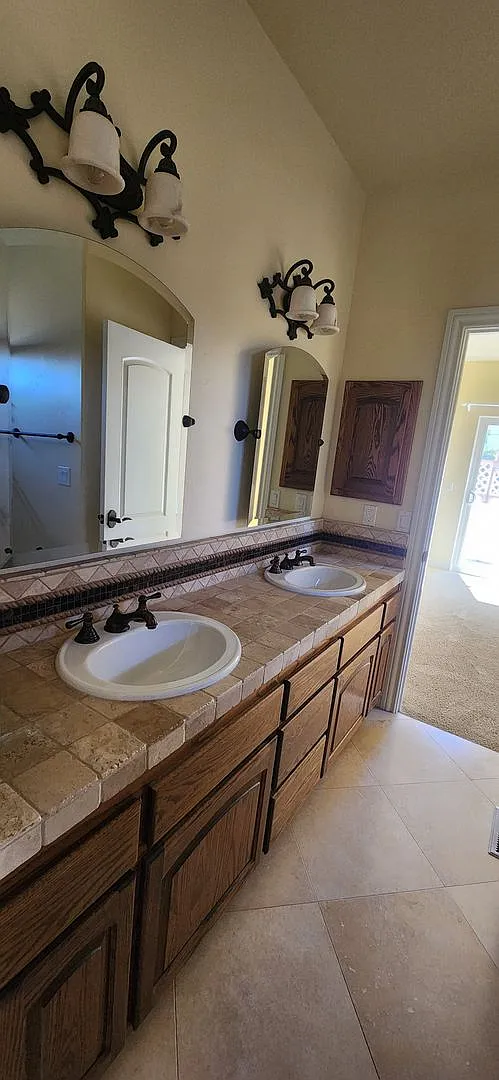 Large Grover Beach Home — Photo 2