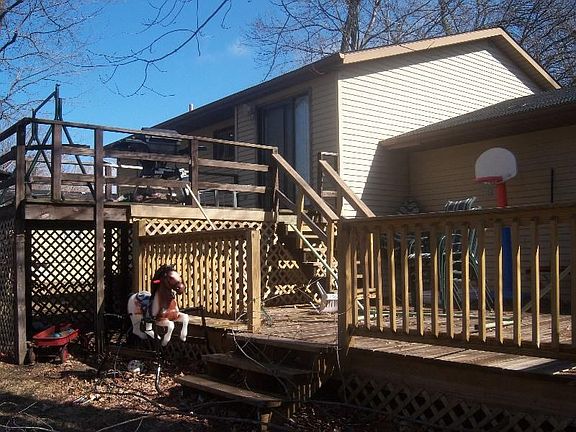 3rd image of 194 Beech St