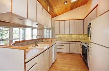 4th image of 1816 Bailey Dr