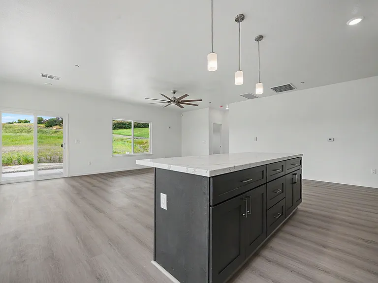 2426 Village Dr — Photo 3