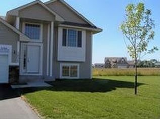1235 18th Ave SE, Cambridge, MN 55008