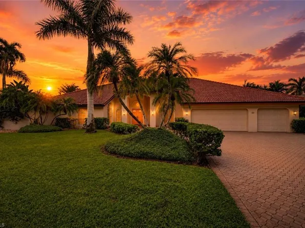 700 HOLLYBRIAR LN, NAPLES, FL 34108
