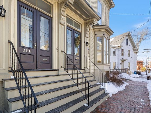 4th image of 258 Vaughan Street