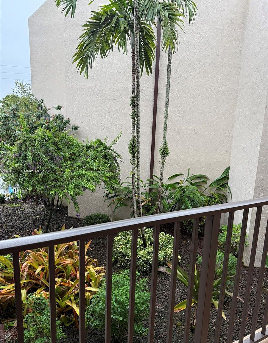 7850 W McNab Rd APT 212