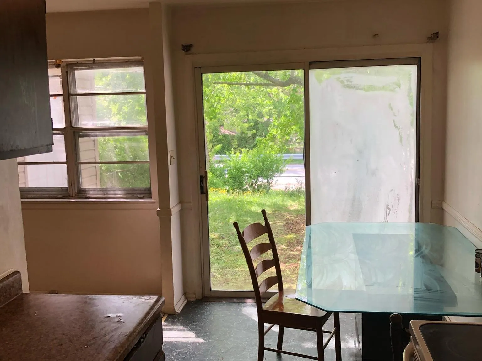 146 Elliott St — Photo 3