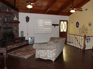 24859 N Matterhorn Ct, Crestline, CA 92325