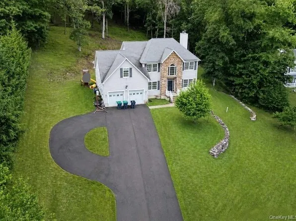 14 Apple Hill Drive, Highland Mills, NY 10930