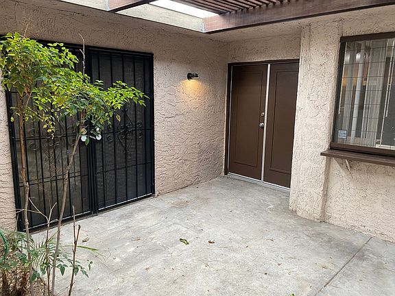5th image of 2463 Domingo St