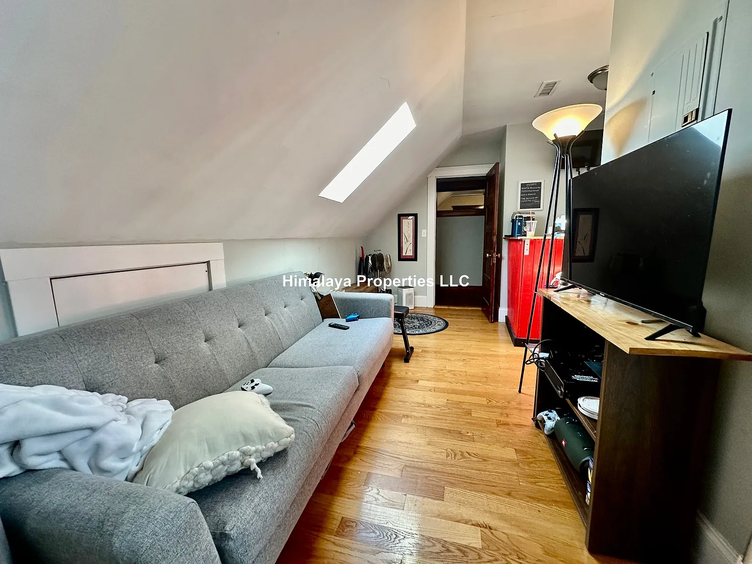 5 bed, $7,000 — Photo 3