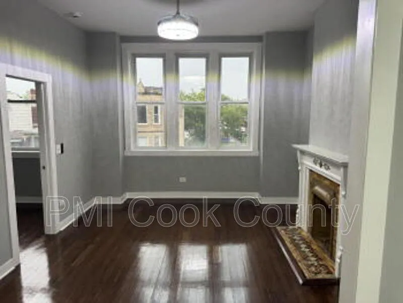 1950 S Trumbull Ave #1