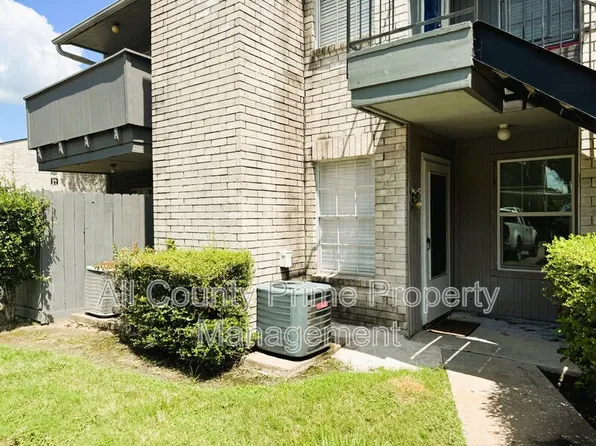 9700 Leawood Blvd APT 2115, Houston, TX 77099