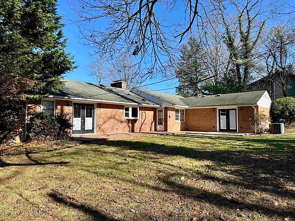 4th image of 1406 Highland Cir