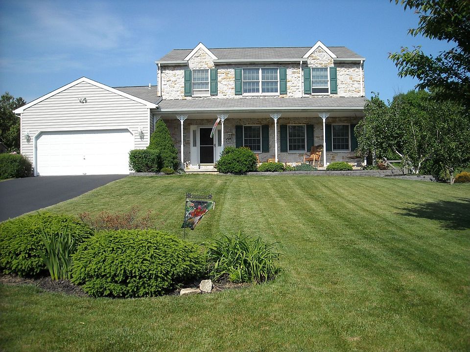 Welcome to 20 Ramblewood Drive!