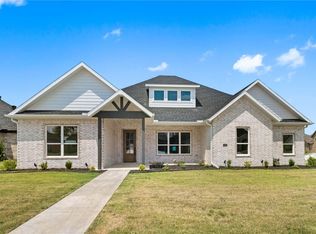 1320 Greyback Ln, Centerton, AR 72719