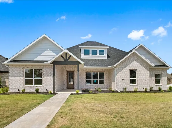 1320 Greyback Ln, Centerton, AR 72719