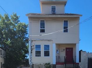 134 Renner Ave, Newark, NJ 07112