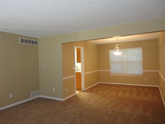2nd image of 709 Broad Oak Dr