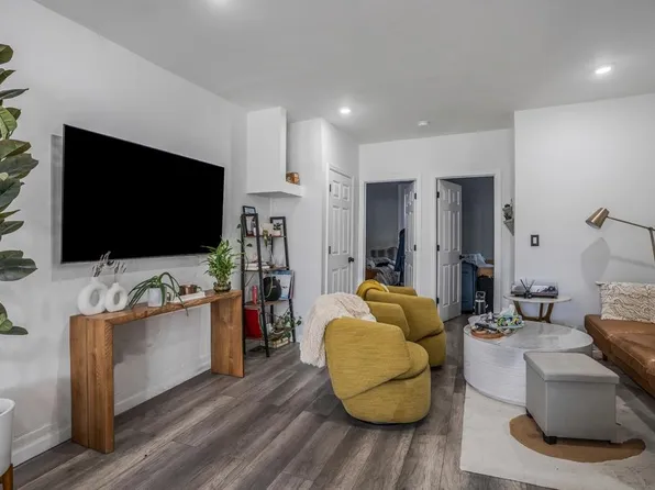 211 1st Street image 5 of 11