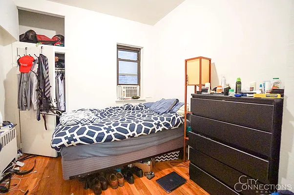 Rented by City Connections Realty | media 32