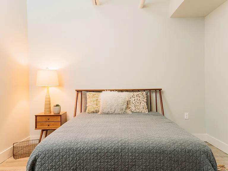210 W Peden Aly #116 — Photo 19
