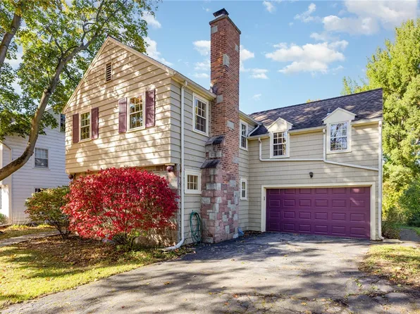 18 Birmingham Dr, Rochester, NY 14618