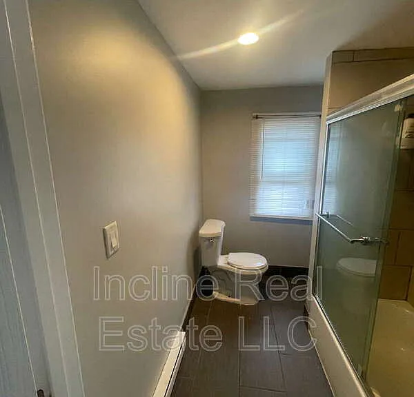 124 S 13th St — Photo 10