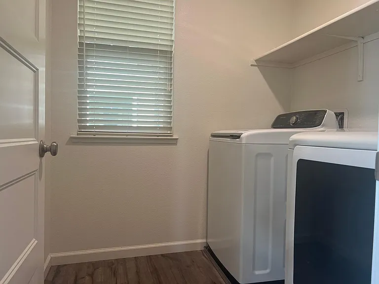 1033 Gabbiano Ln #1 — Photo 10