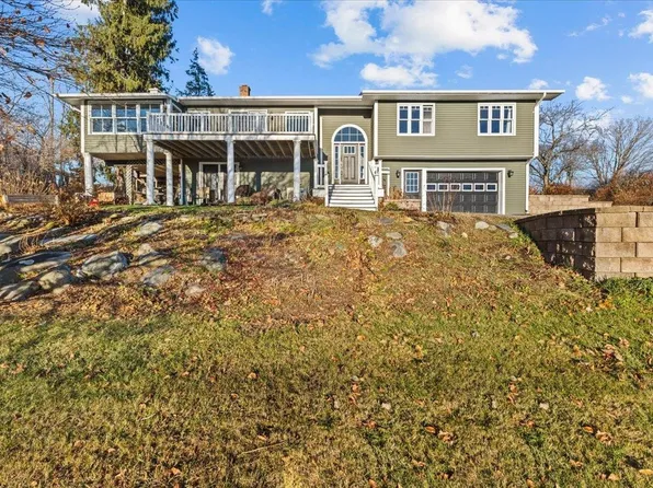 3 Athens Drive, Essex Junction, VT 05452