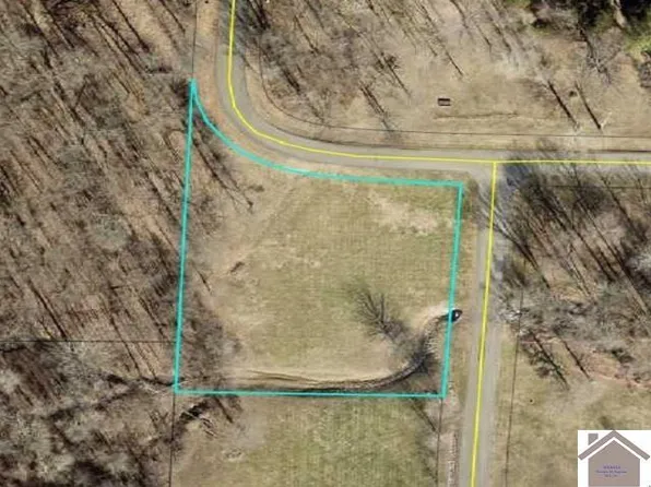 335 Morning Deer Dr, Paducah, KY 42003