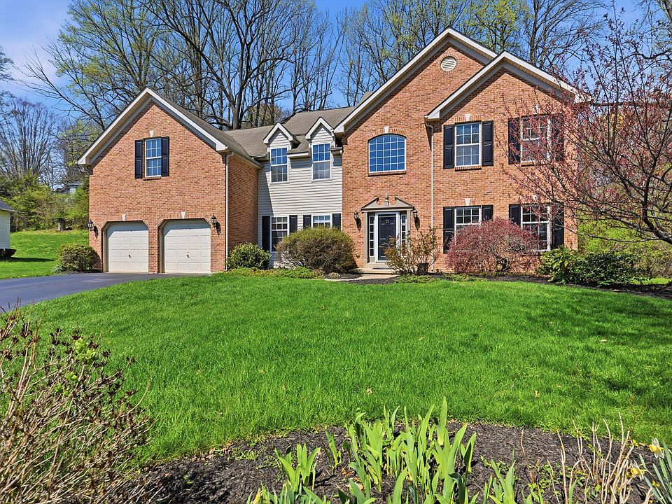 1st image of 71 Westwoods Blvd
