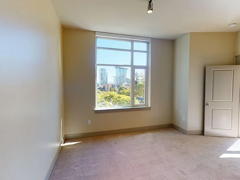 Ashton Bellevue — Photo 46