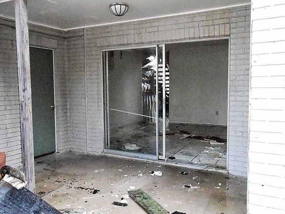 4th image of 7210 N Manhattan Ave APT 211