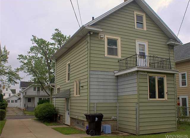 2nd image of 141 Wabash Ave