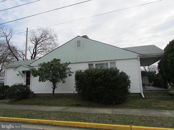 3rd image of 301 S Church St