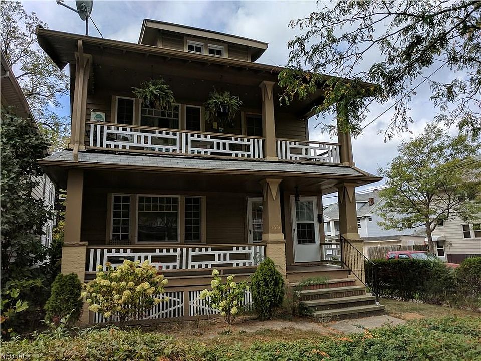 1st image of 1628 Larchmont Ave